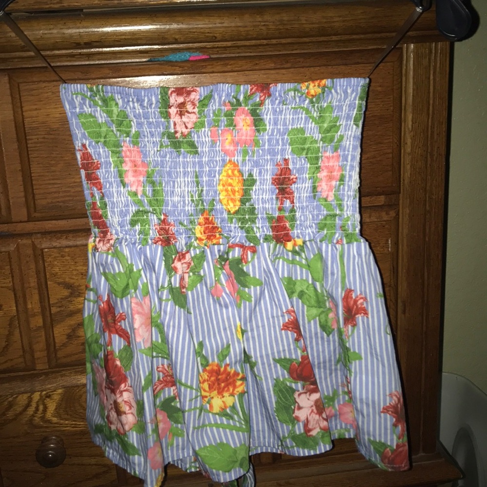 Strapless floral shirt
